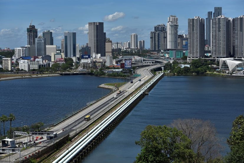 Editors%2 Fimages%2 F1638425753349 Singapore Malaysia Causeway Reopening Featured