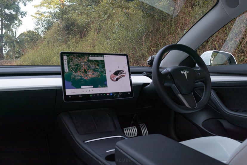 mReview: Prestasi Tesla Model 3 2022 - Petir Dalam Botol, photo 8