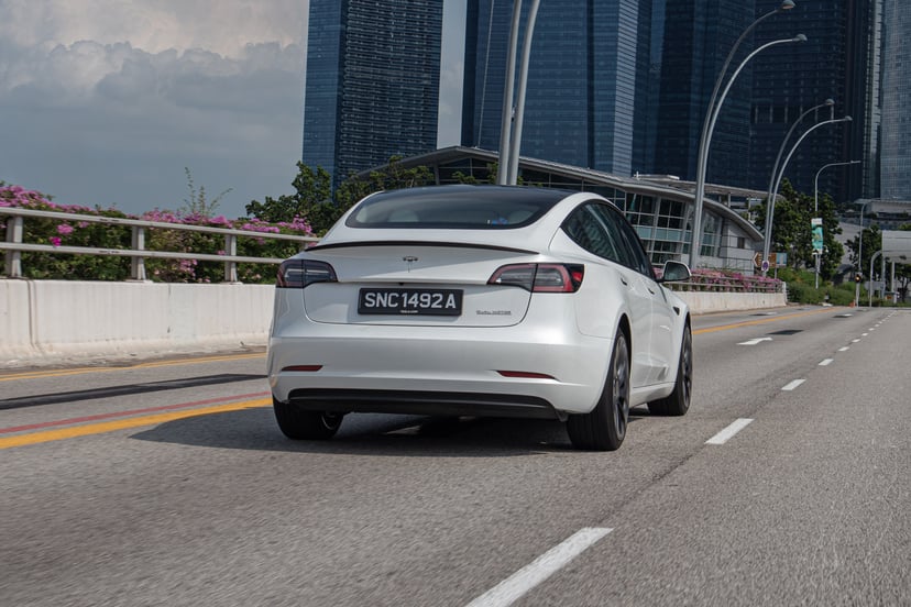 mReview: Prestasi Tesla Model 3 2022 - Petir Dalam Botol, photo 4