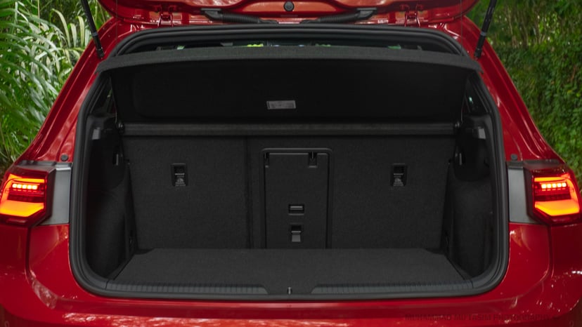 mReview: Volkswagen Golf 1.5 eTSI R-Line - Almost a Hole-in-One, photo 5