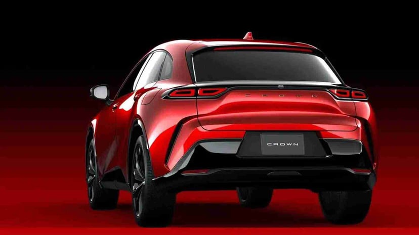 Toyota Unveils 2024 Crown Sport in Japan with Hybrid Power, photo 1