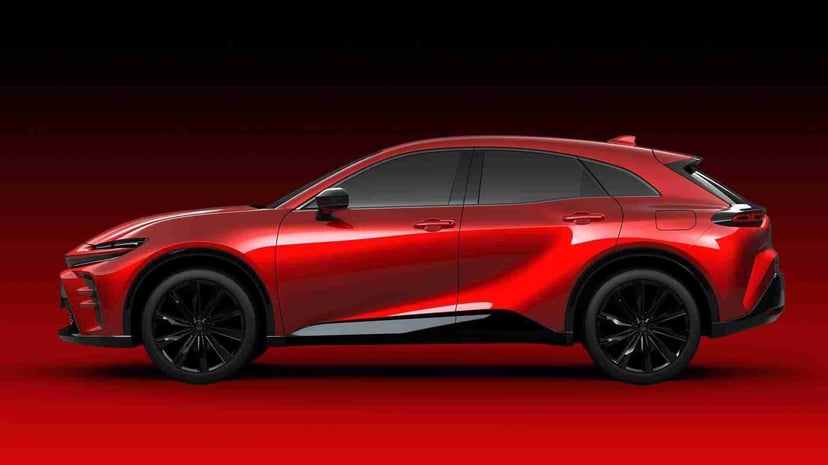 Toyota Unveils 2024 Crown Sport in Japan with Hybrid Power, photo 2