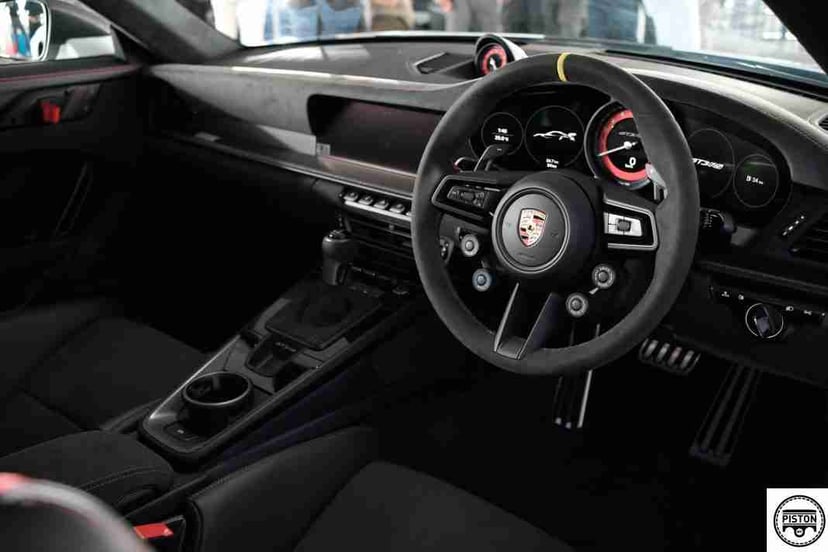 Porsche Teams Up with Google to Revolutionise In-Vehicle Technology, photo 3