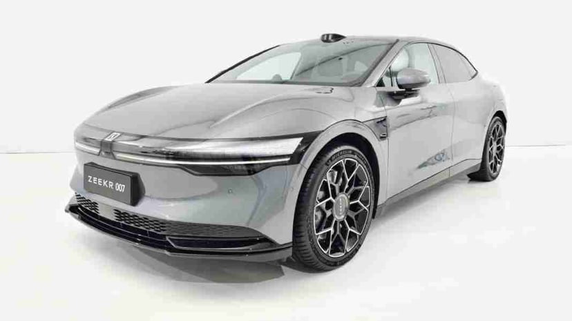 Zeekr 007 Officially Unveiled With A Range Of 870km And 636hp, photo 1