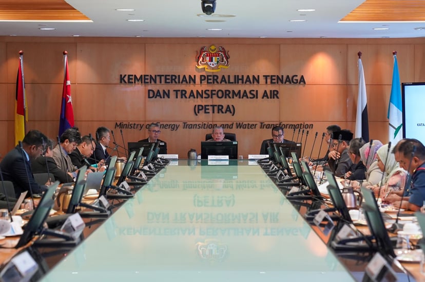 Pasar EV Malaysia menguatkan langkah: penjualan melonjak dan rangkaian pengecasan berkembang, photo 1