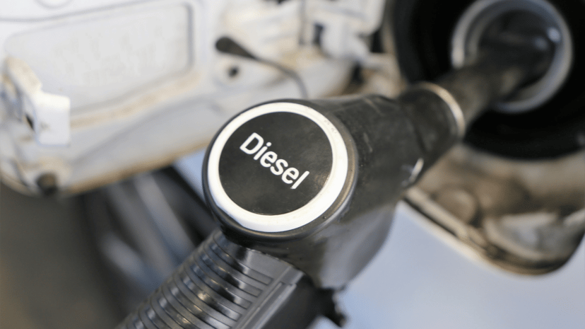 Diesel price drop! Save 5 sen per litre – RM3.30 now, photo 1