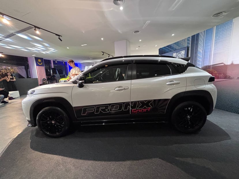 3 Cari Carz Suzuki Fronx Sport 2026