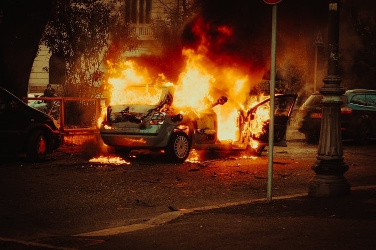 Motorist Car Fire What Should You Do