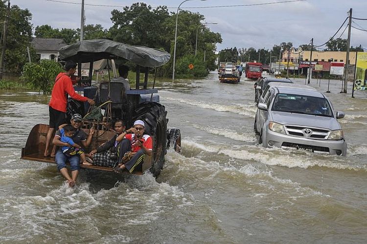 Motorist Malaysia Flood What To Do