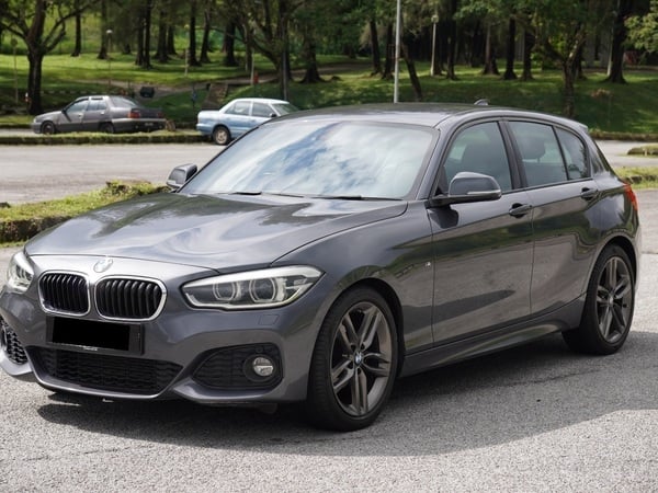 BMW  118I
