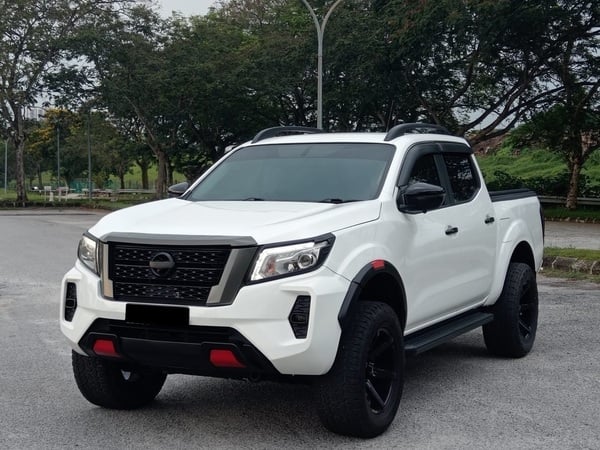 NISSAN NP300 NAVARA 2.5VL AT 4WD