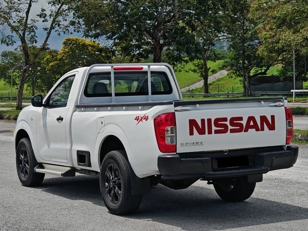 NISSAN NAVARA 2.5 4WD S/C