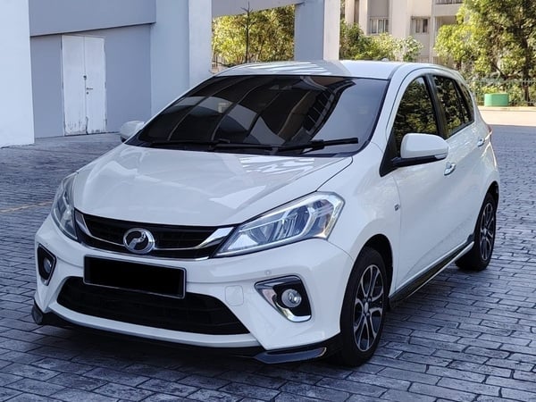 PERODUA MYVI 1500 AV (AUTO)