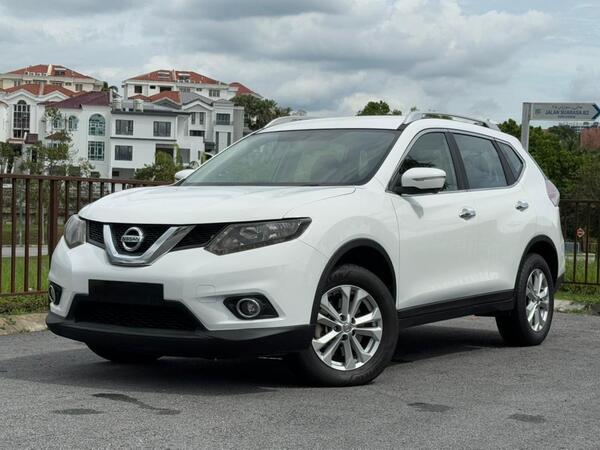 NISSAN  X-TRAIL 2.0 CVT 2WD (A)