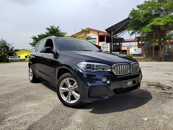 BMW  X5 XDRIVE40E