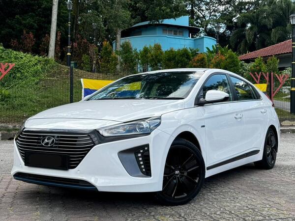 HYUNDAI IONIQ 1.6 HYBRID HIGH PLUS