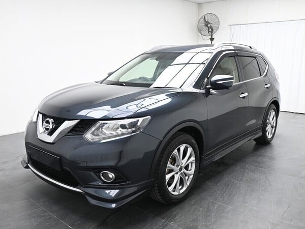 NISSAN  X-TRAIL 2.5L CVT