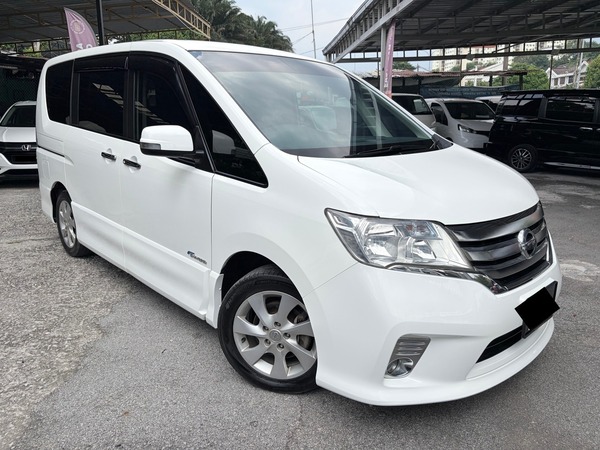 NISSAN  SERENA 2.0 S-HYBRID HIGHWAY STAR (PREMIUM)