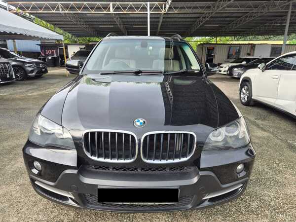 BMW  X5 3.0I (A)