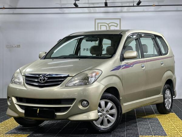 TOYOTA  AVANZA 1.5S A/T