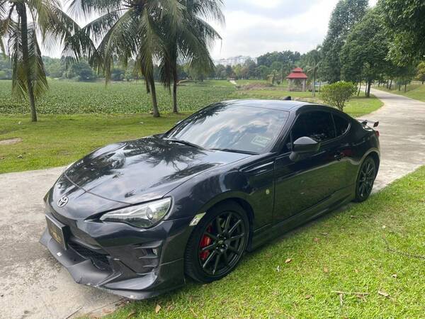 TOYOTA 86