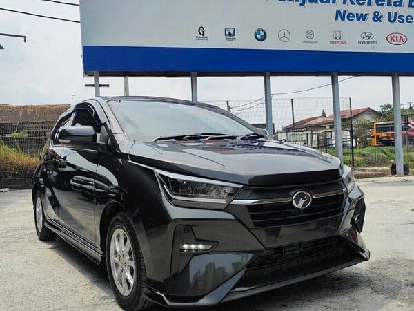 PERODUA AXIA 1000 AV (CVT)