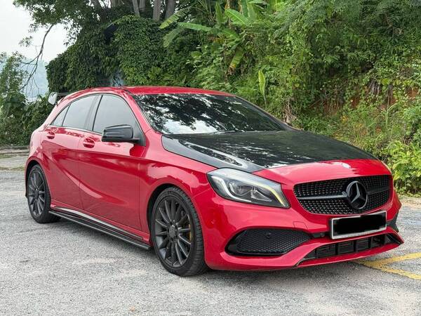 2017 MERCEDES A200