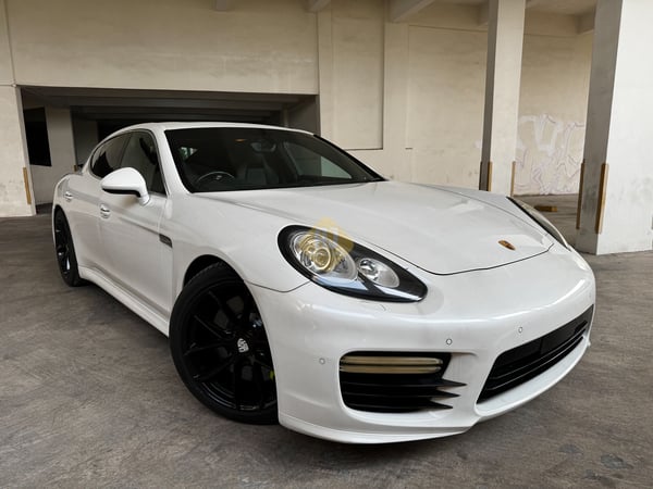 PORSCHE PANAMERA TURBO S-A
