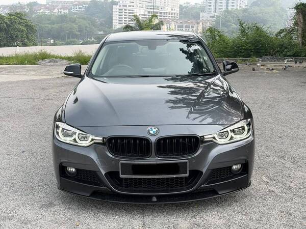 BMW 320I