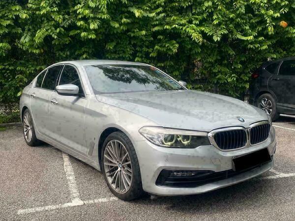 BMW  530E