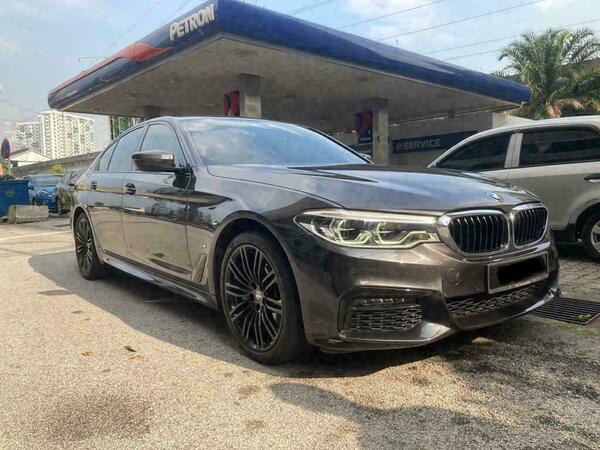 BMW 530E